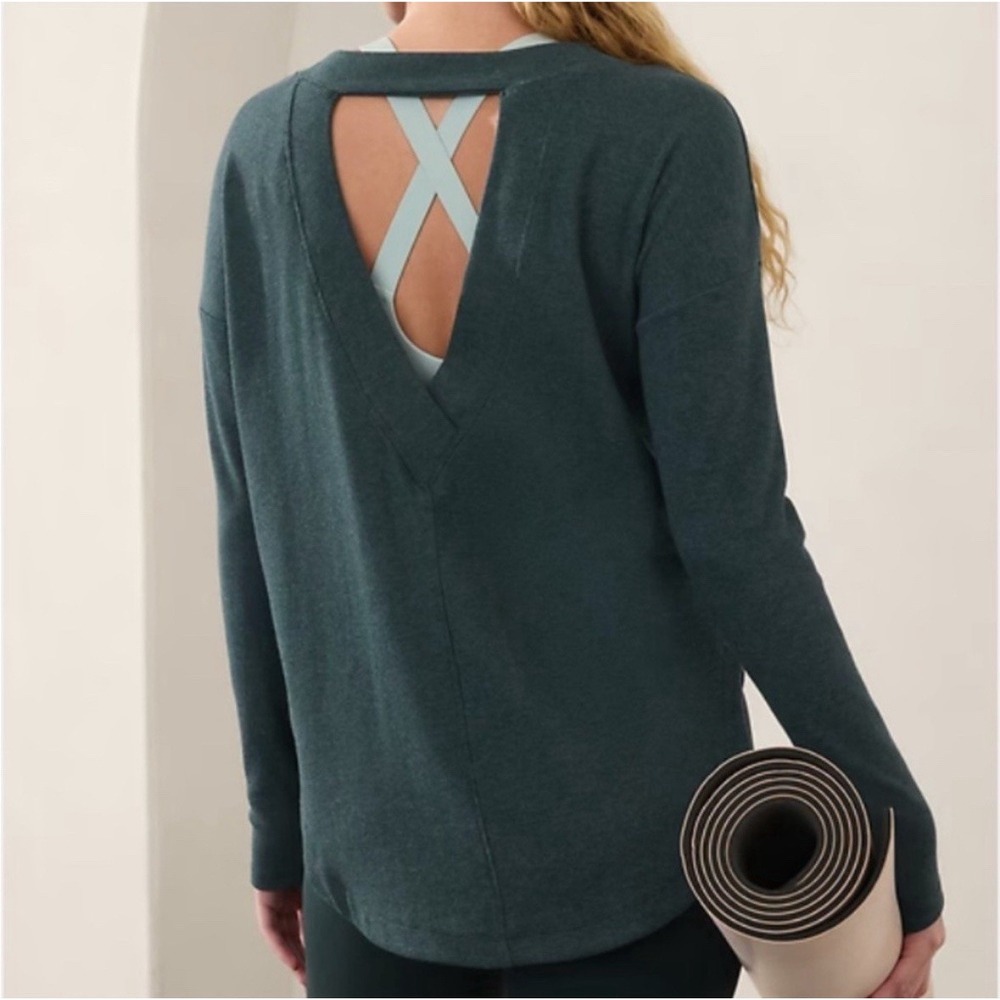 ATHLETA Presence Sweatshirt Women's Size XXS‎ can fit medium Teal Green NWT